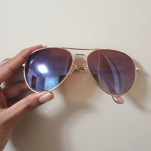 Quo Rose Gold Aviator Sunglasses